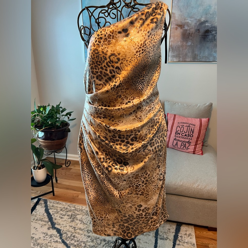 Sequins, one shoulder dress!! Leopard print.
